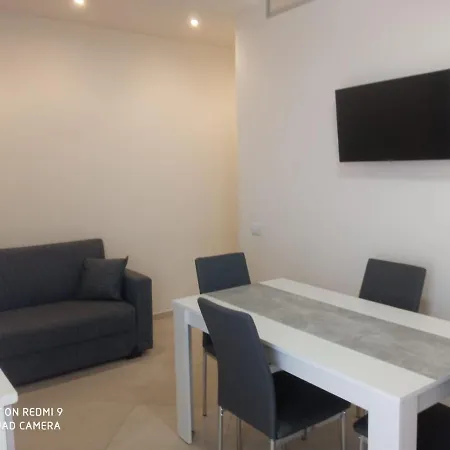 Royal View Апартаменты Чефалу