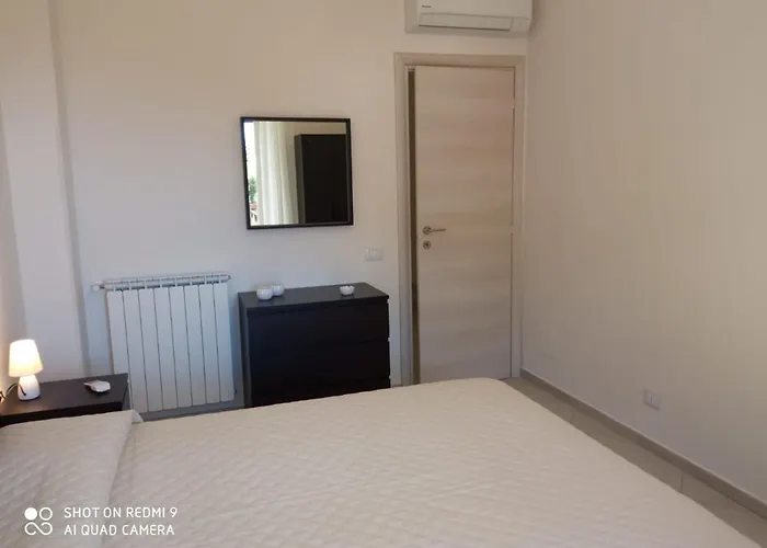 Royal View Апартаменти Чефалу